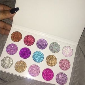 🦄 Glitter Eyeshadow Palette 🦄